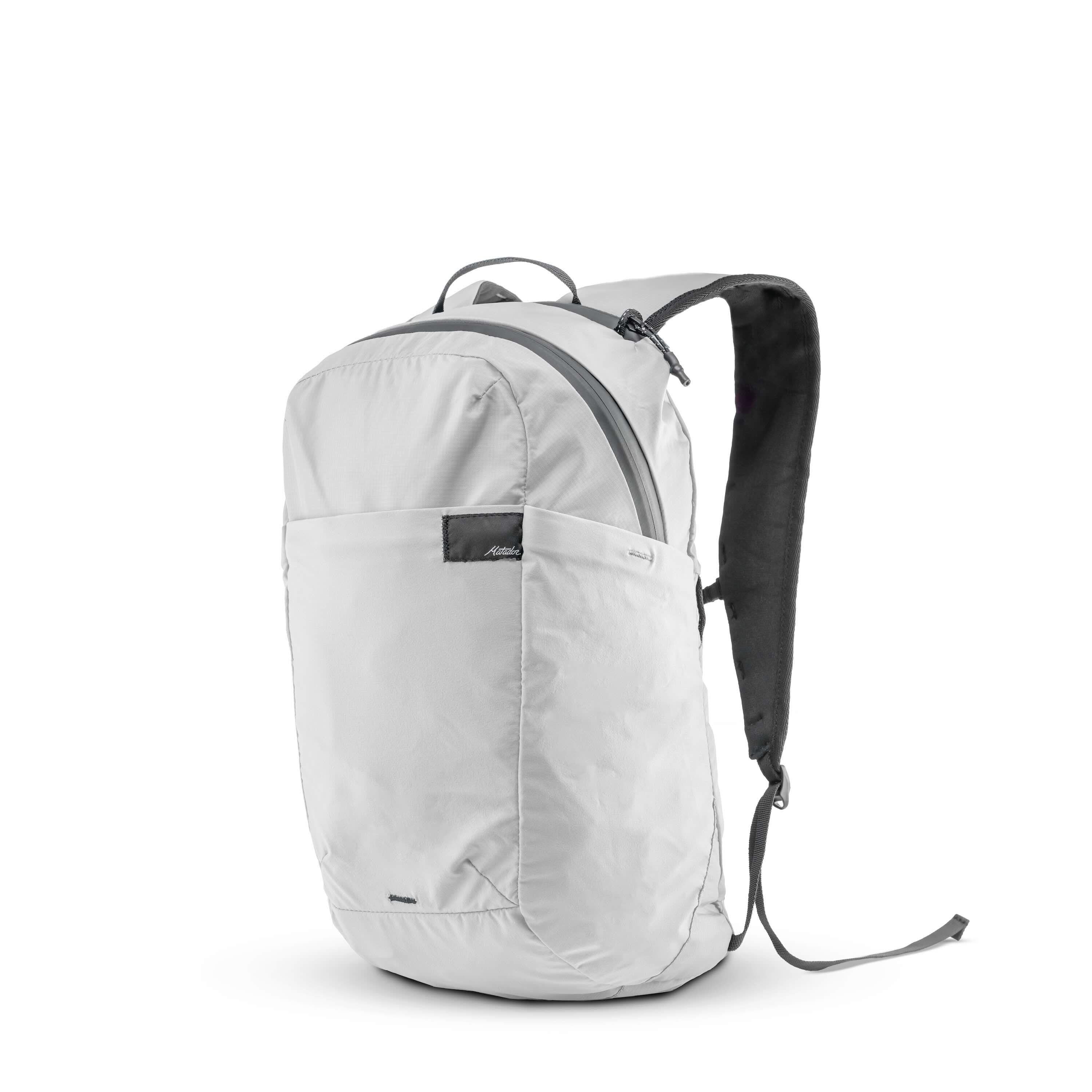 Matador ReFraction Packable Backpack (white)-Ultraleichter, faltbarer Tagesrucksack für Städtereisen (16 Liter) von Matador