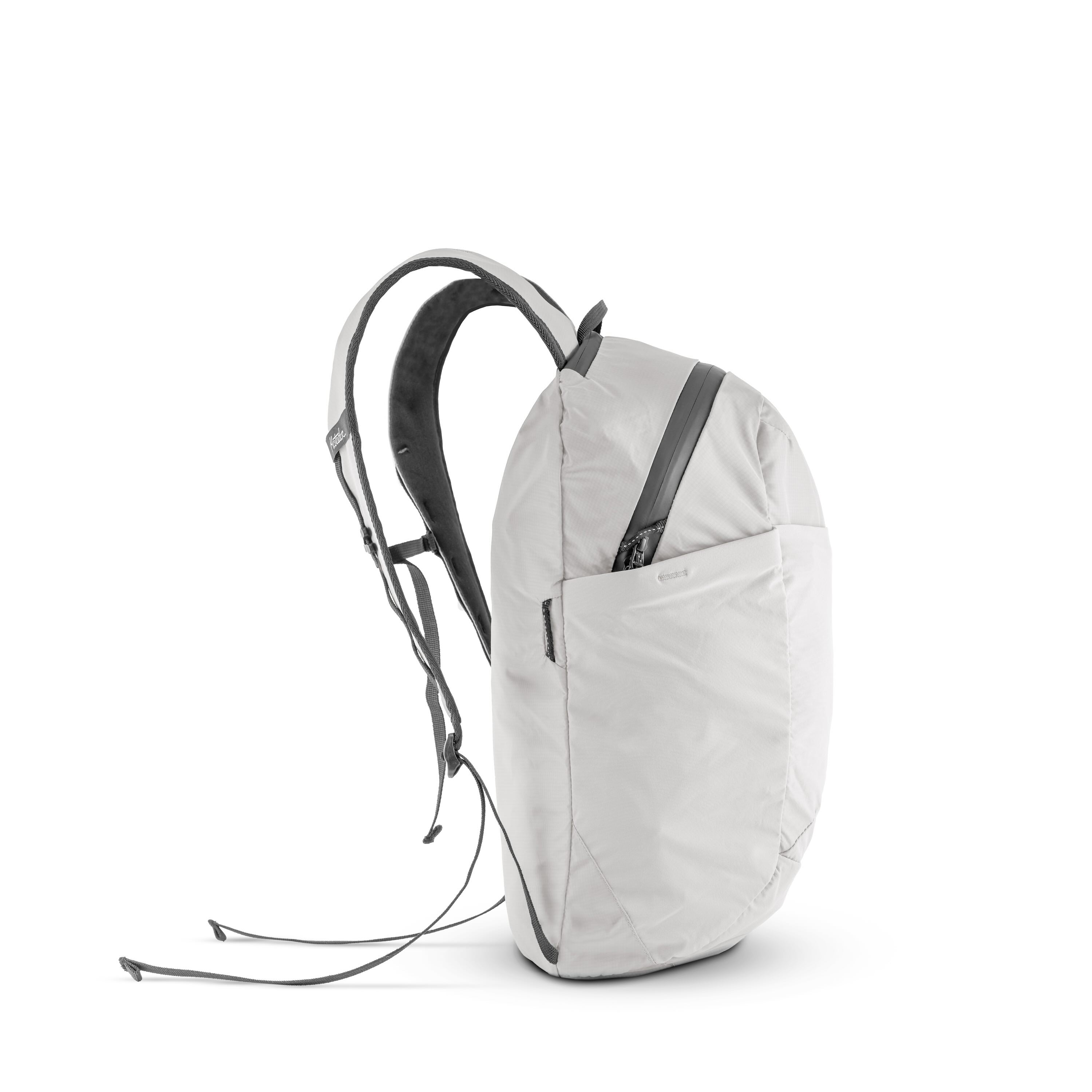 Matador ReFraction Packable Backpack (white)-Ultraleichter, faltbarer Tagesrucksack für Städtereisen (16 Liter) von Matador