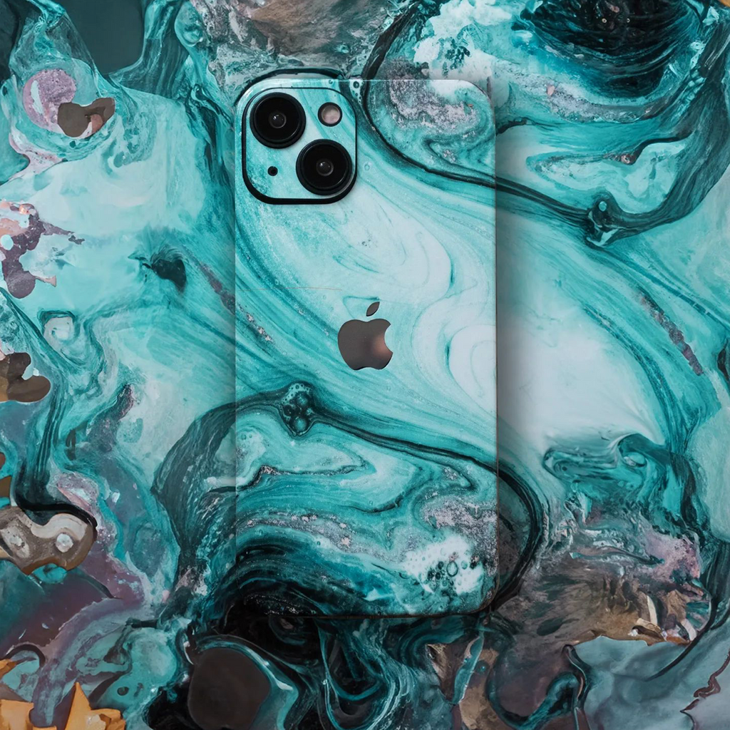 iPhone 15 Pro Skin Liquid Blue
