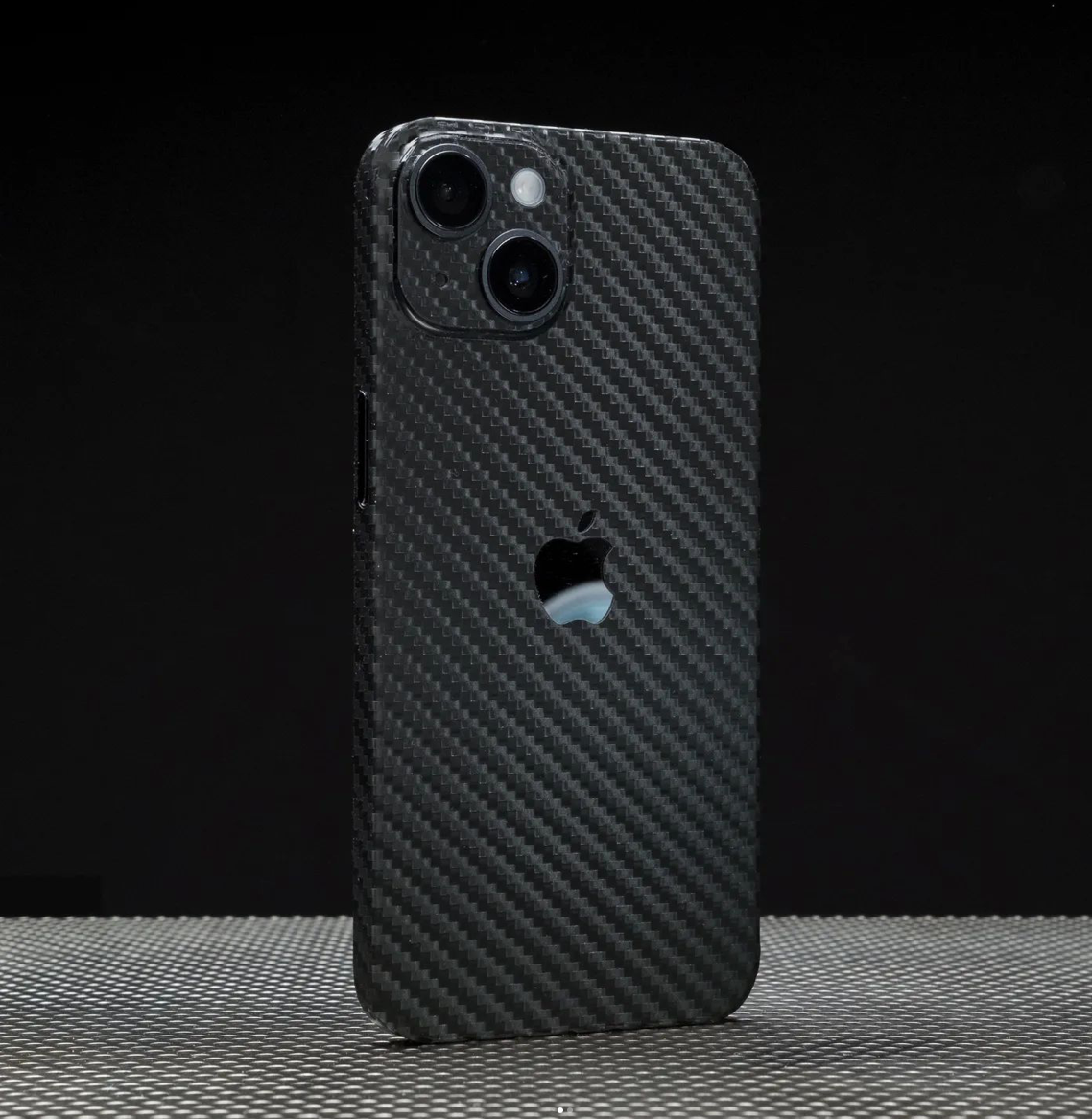 iPhone 14 Skin Carbon Schwarz