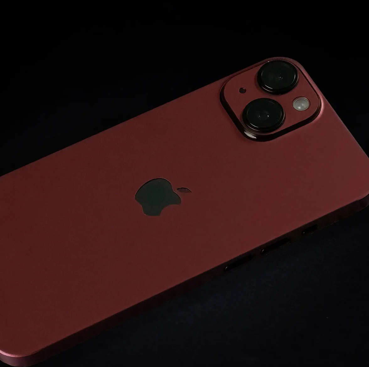 iPhone 15 Pro Skin Matt Rot Metallic
