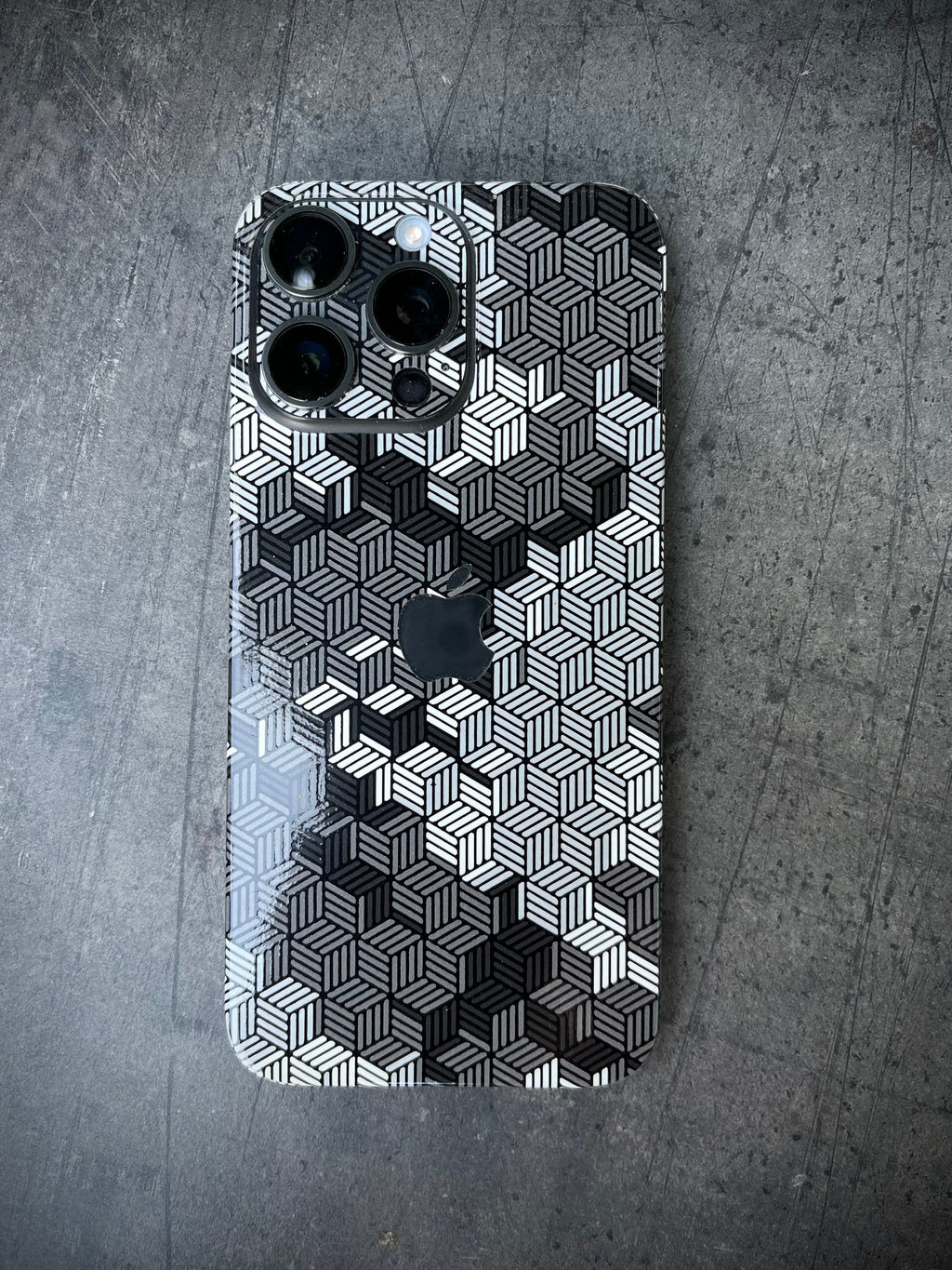 iPhone Skin Prism Black