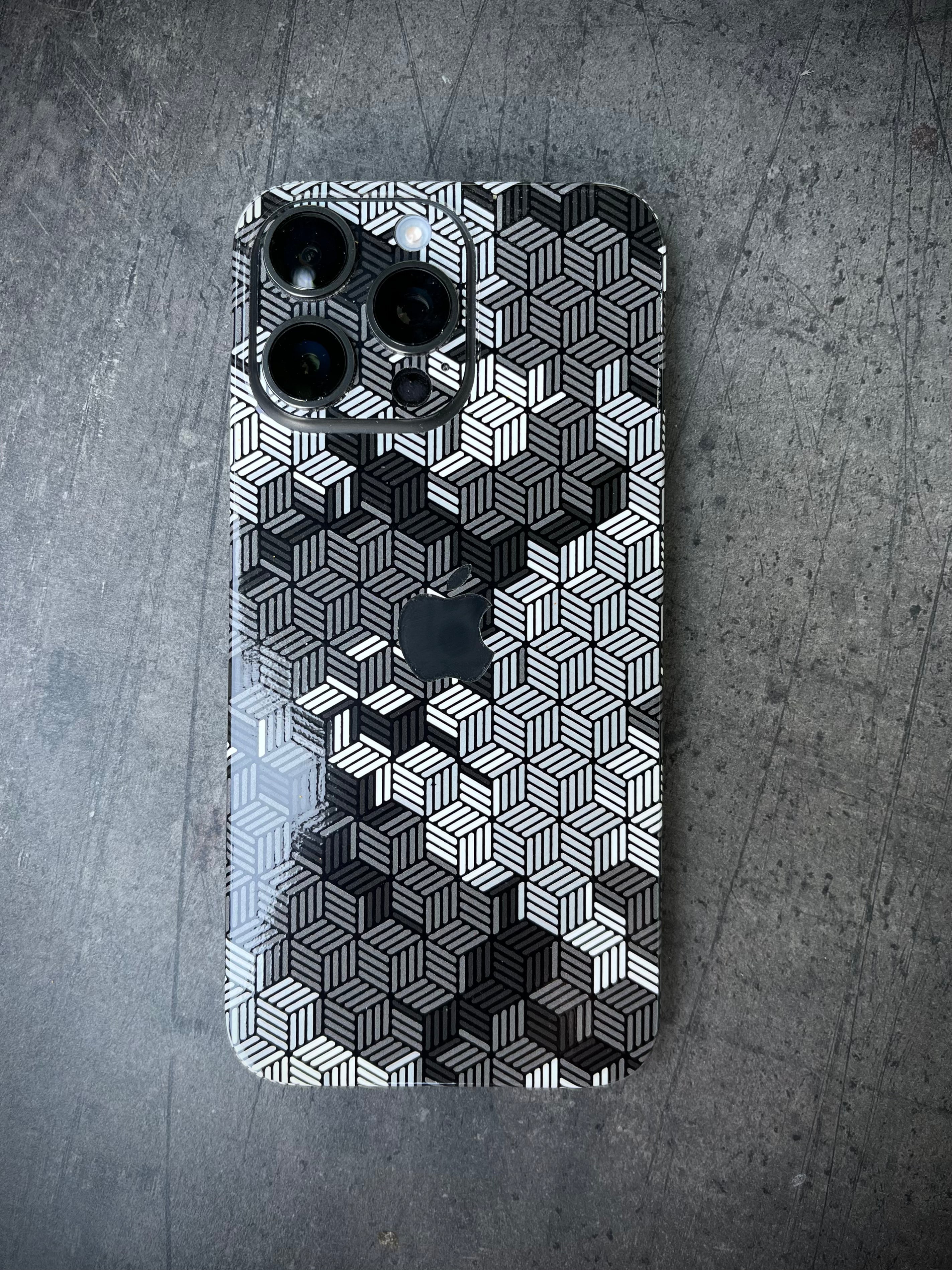 iPhone Skin Prism Black
