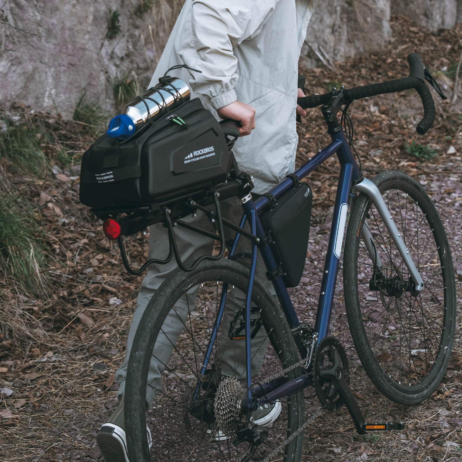 Fahrrad-Gepäckträgertasche, 9L, wasserabweisend – inkl. Regenhülle & verstellbarem Schultergurt