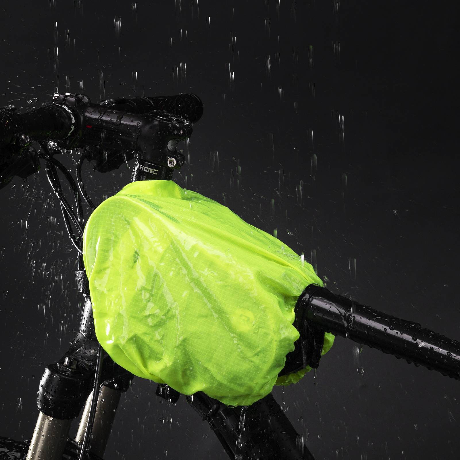 ROCKBROS Fahrrad Rahmentasche mit 360° drehbare Handyhalter 1,5 L BK