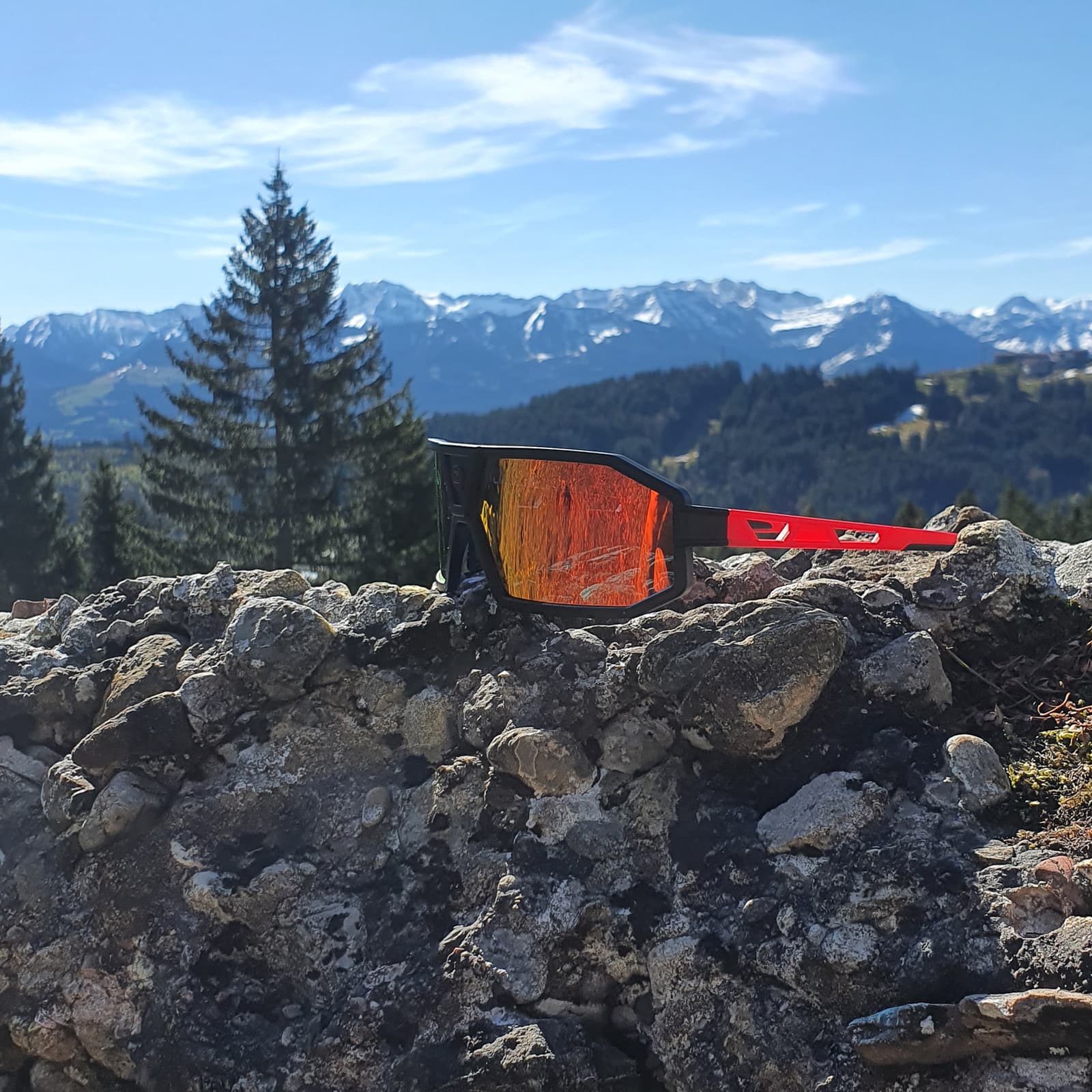 ROCKBROS Polarisierte Sonnenbrille Fahrradbrille Unisex Schwarz-Rot