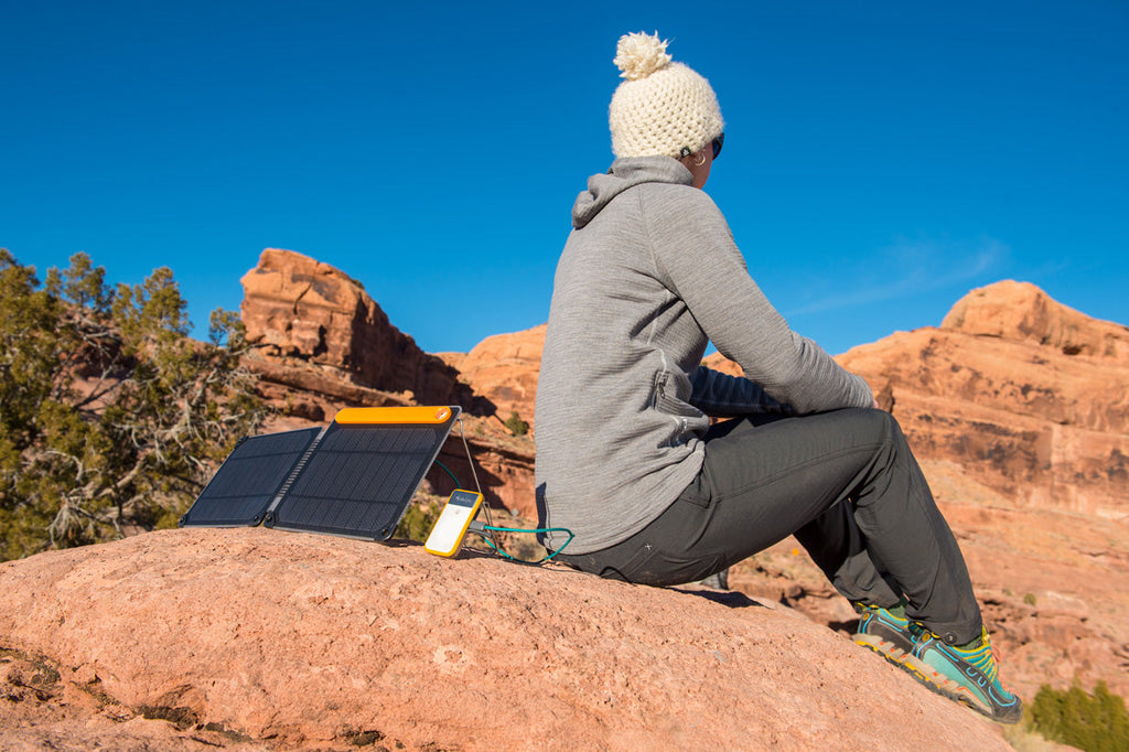 BioLite Solar Panel 10+ Solarmodul 10 Watt mit integriertem 3200 mAh LI Akku für Camping & Freizeit